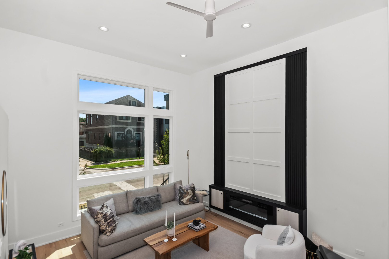 4th image of 708 E 41 St, Chicago, IL 60653 | MLS# 12694144