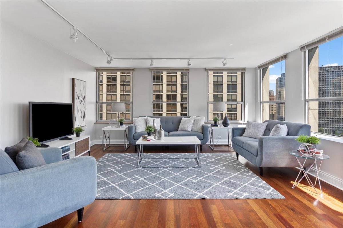 4th image of 2626 N Lakeview Ave, Chicago, IL 60614