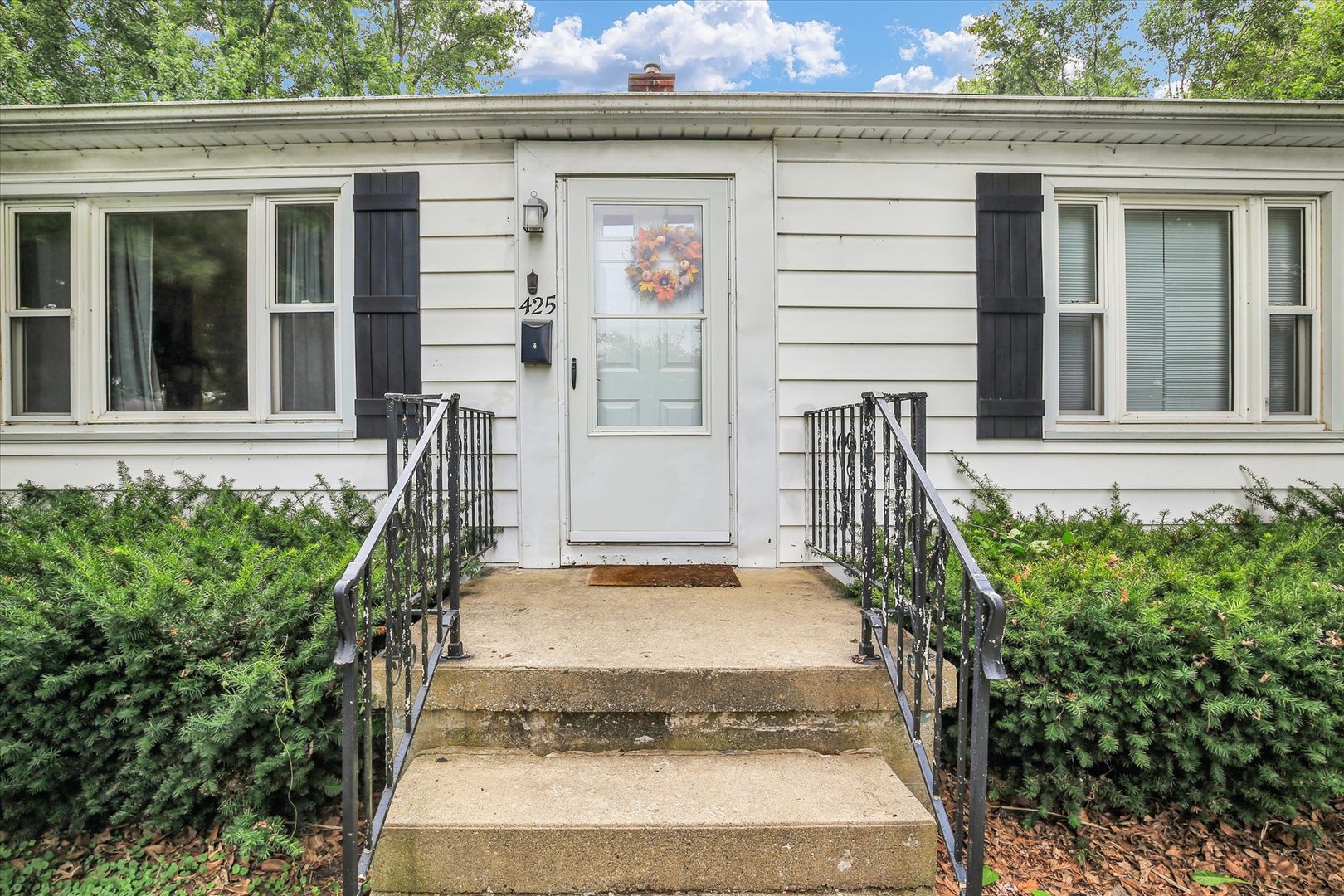 Homes for sale in Arthur, IL | 425 S Beech St, Arthur, IL 61911 | MLS# 12694833
