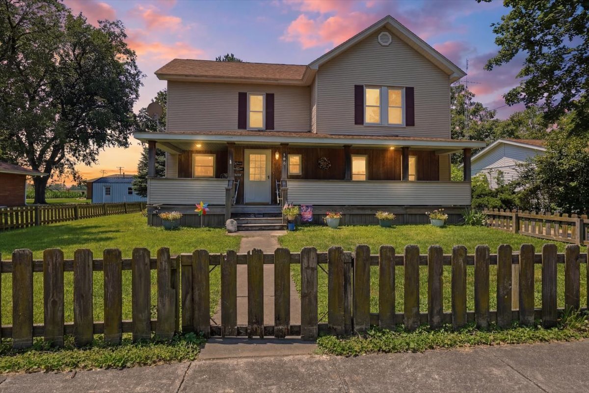 Homes for sale in Forrest, IL | 500 N Pearl St, Forrest, IL 61741 | MLS# 12695340