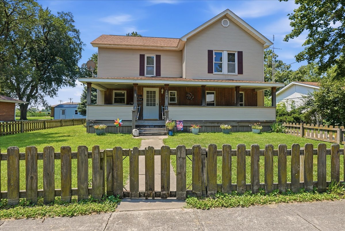 Homes for sale in Forrest, IL | 500 N Pearl St, Forrest, IL 61741 | MLS# 12695340