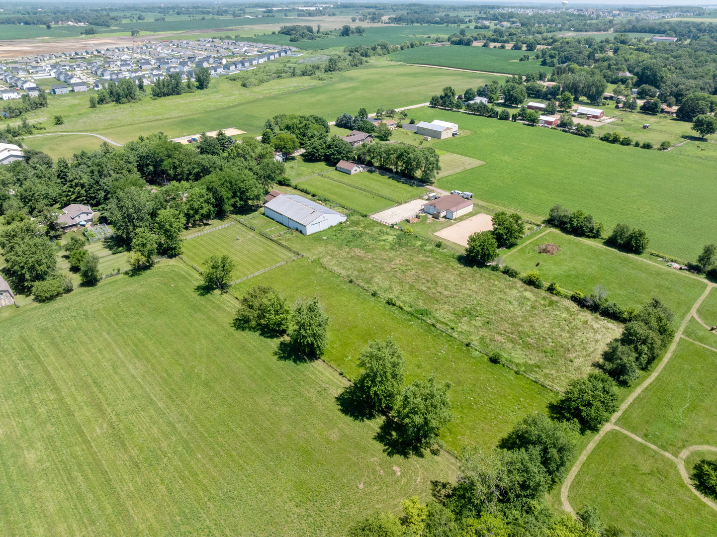 2nd image of 46w989 Kelley Rd, Hampshire, IL 60140 | MLS# 12695399