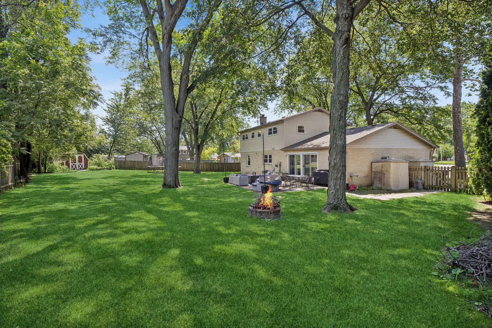 3rd image of 4388 Lincoln Ct, Rolling Meadows, IL 60008 | MLS# 12695764