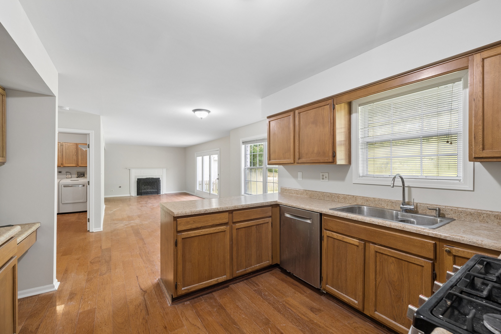 5th image of 283 Meadowview Ln, Aurora, IL 60502 | MLS# 12695822