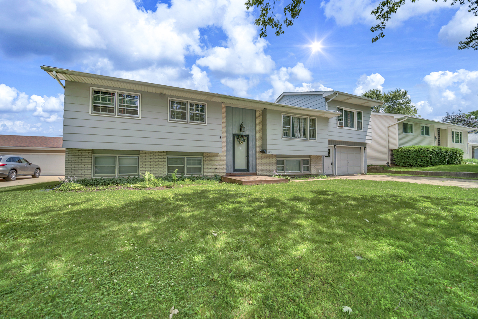Homes for sale in Hanover Park, IL | 7211 Jonquil Ter, Hanover Park, IL 60133 | MLS# 12695839