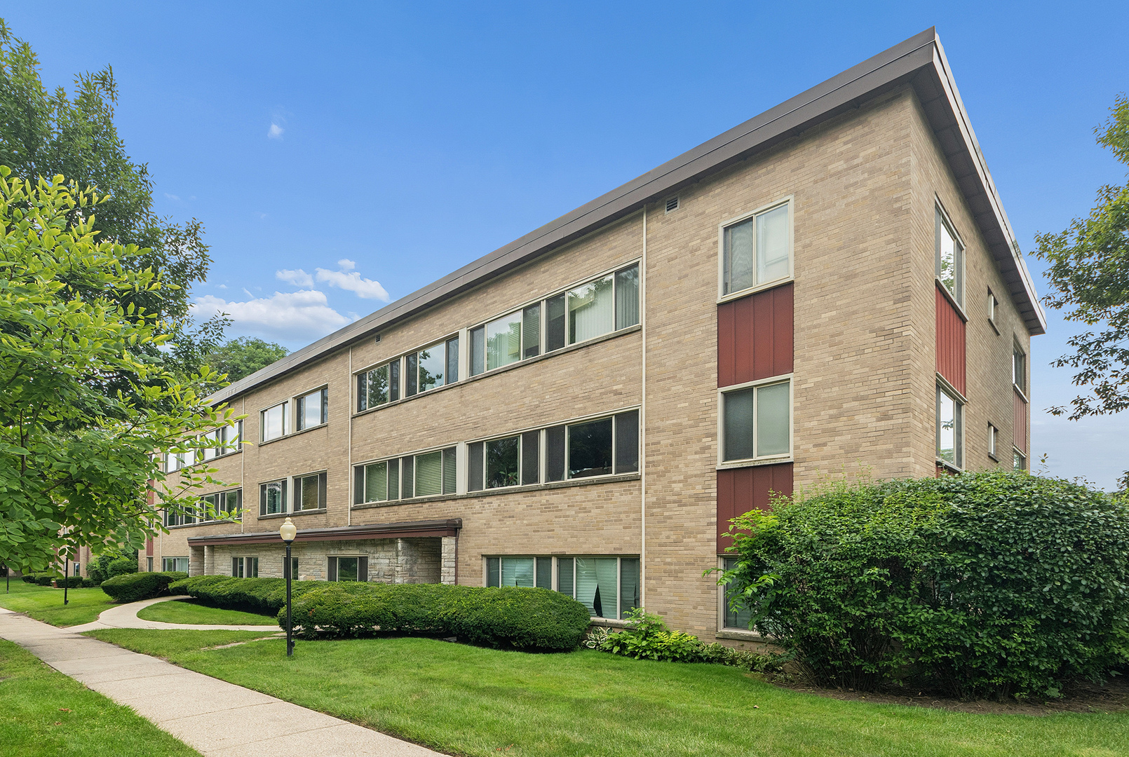2nd image of 2634 Central Dr #2E, Flossmoor, IL 60422 | MLS# 12696060
