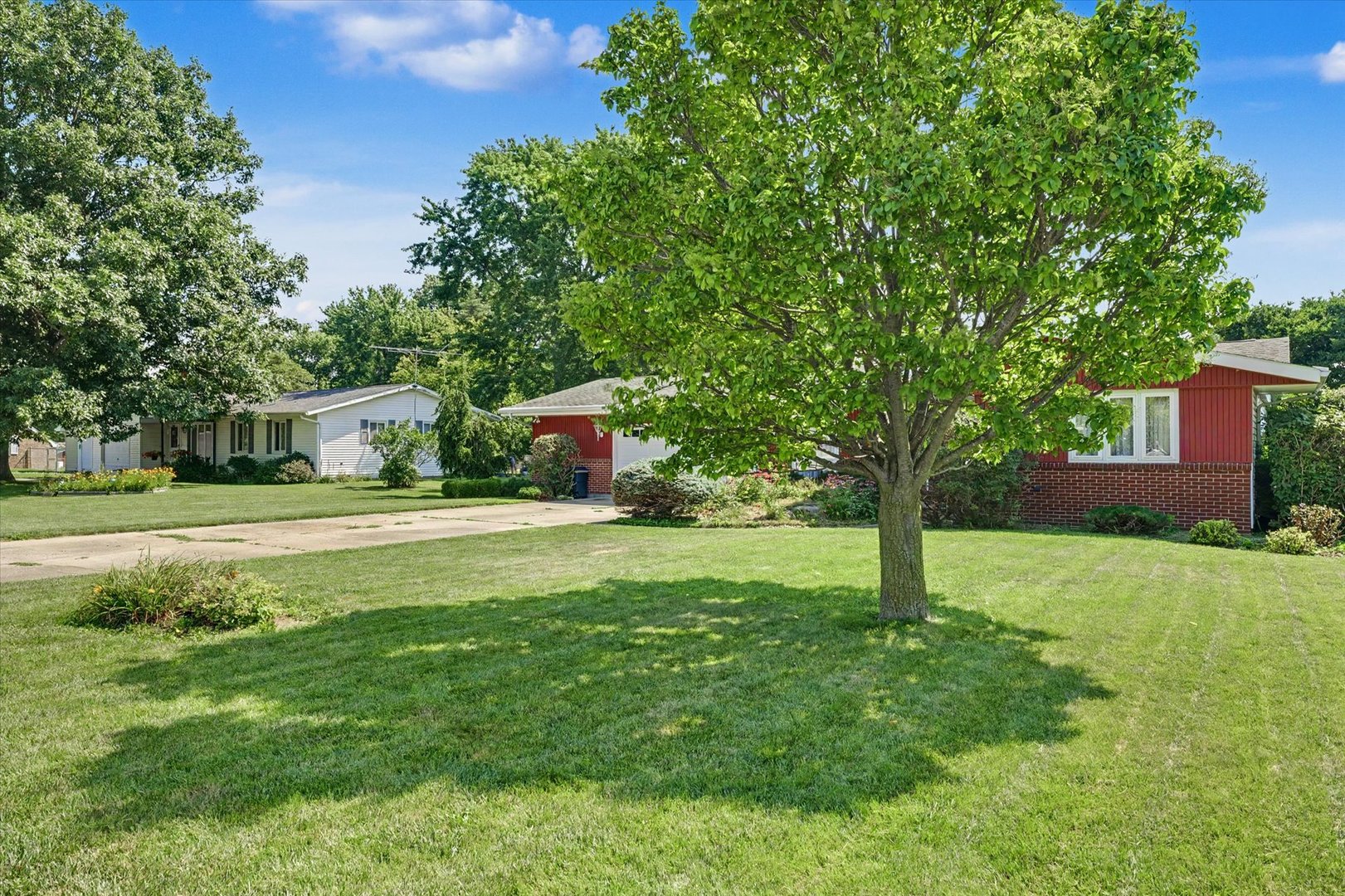 4th image of 414 S Seymour St, Oakwood, IL 61858 | MLS# 12696069