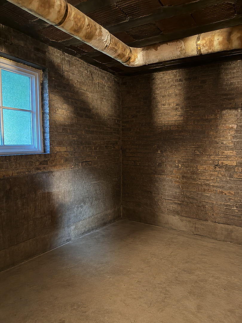 2nd image of 1210 Central St, Evanston, IL 60201
