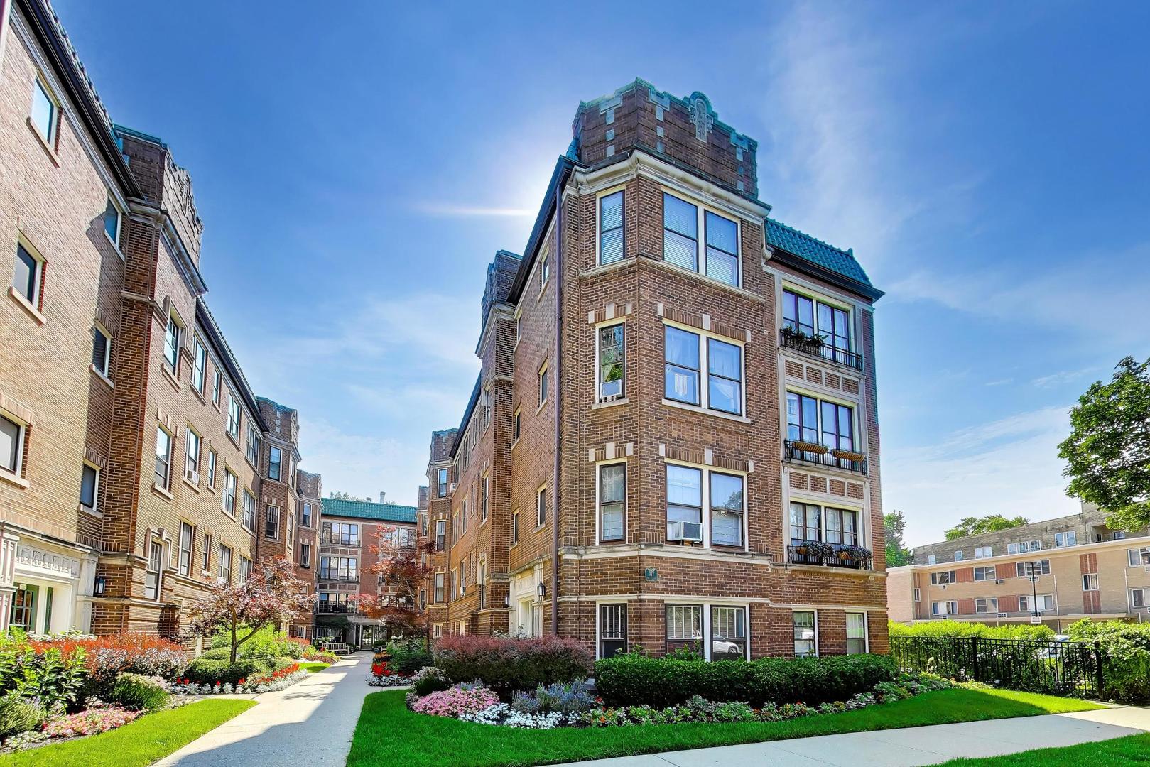 1st image of 719 Hinman Ave #2W, Evanston, IL 60202 | MLS# 12696554