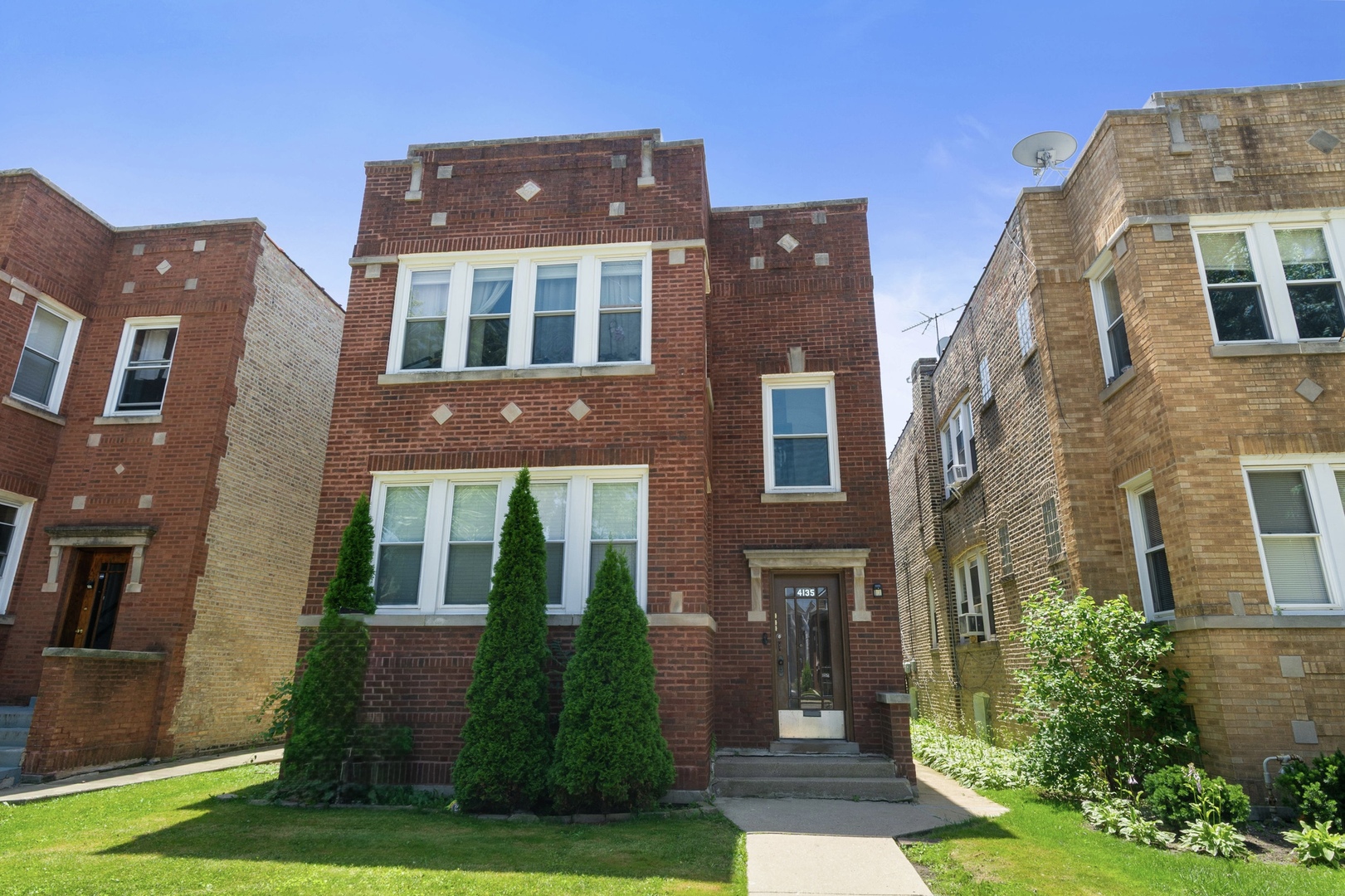Homes for sale in Chicago, IL | 4135 W Melrose St, Chicago, IL 60641 | MLS# 12696662