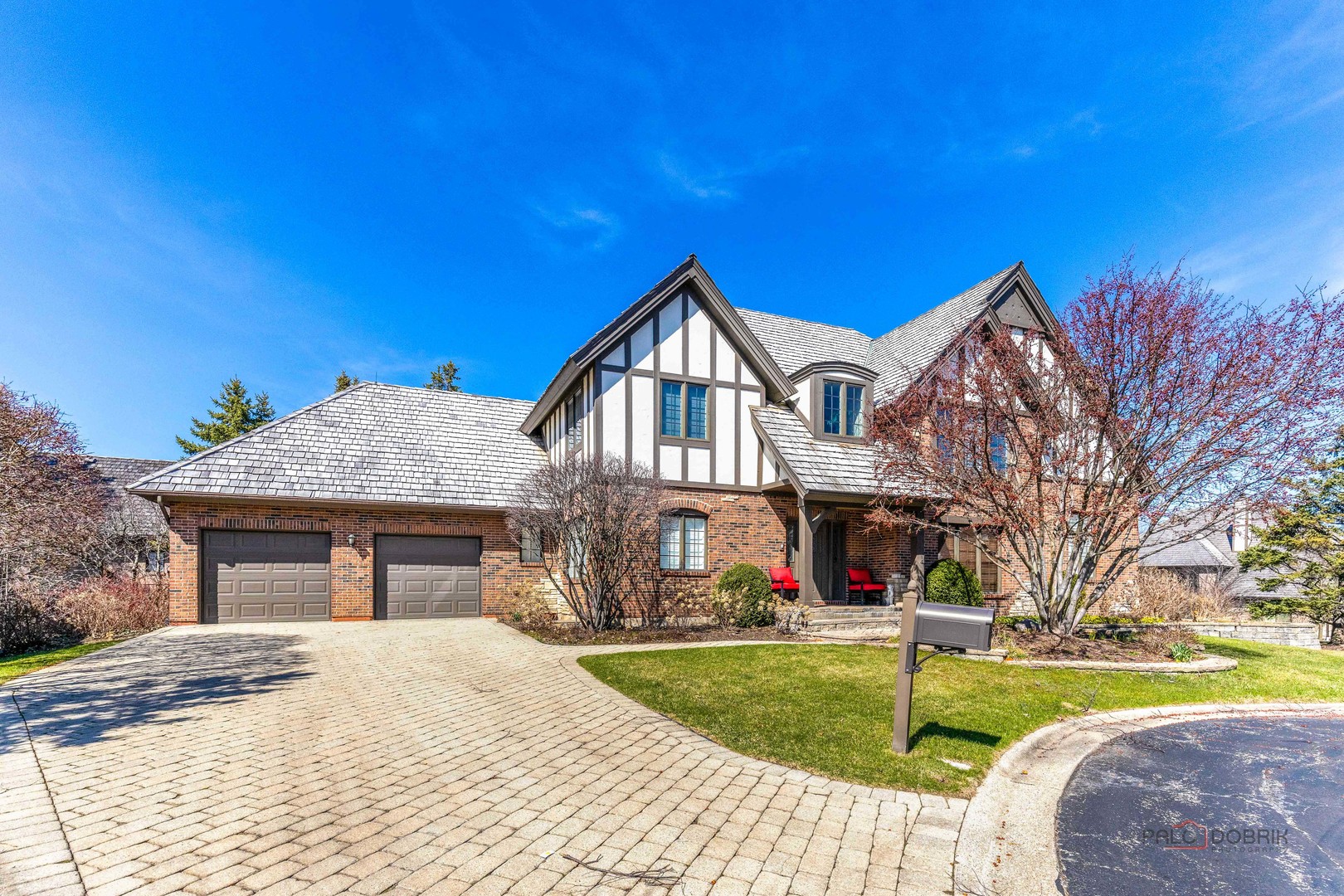 Homes for sale in Burr Ridge, IL | 406 Kenmare Dr, Burr Ridge, IL 60527 | MLS# 12696765