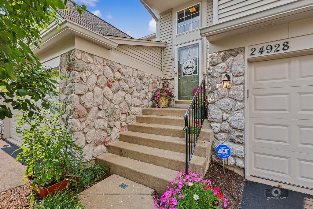 Homes for sale in Plainfield, IL | 24928 Gates Ln, Plainfield, IL 60585 | MLS# 12696878