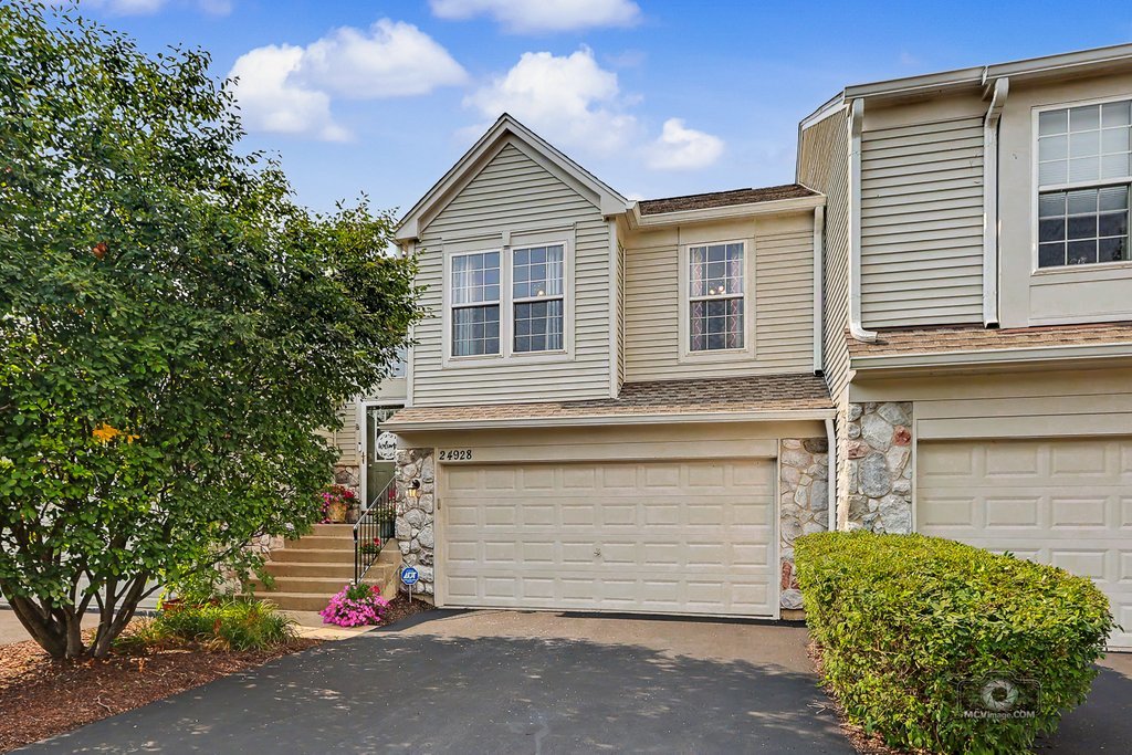 Homes for sale in Plainfield, IL | 24928 Gates Ln, Plainfield, IL 60585 | MLS# 12696878