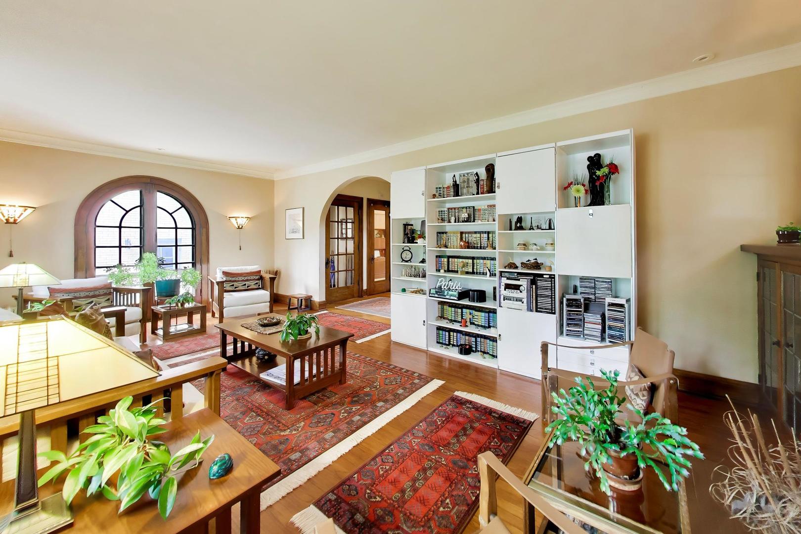5th image of 612 Ridge Ave, Evanston, IL 60202 | MLS# 12696889