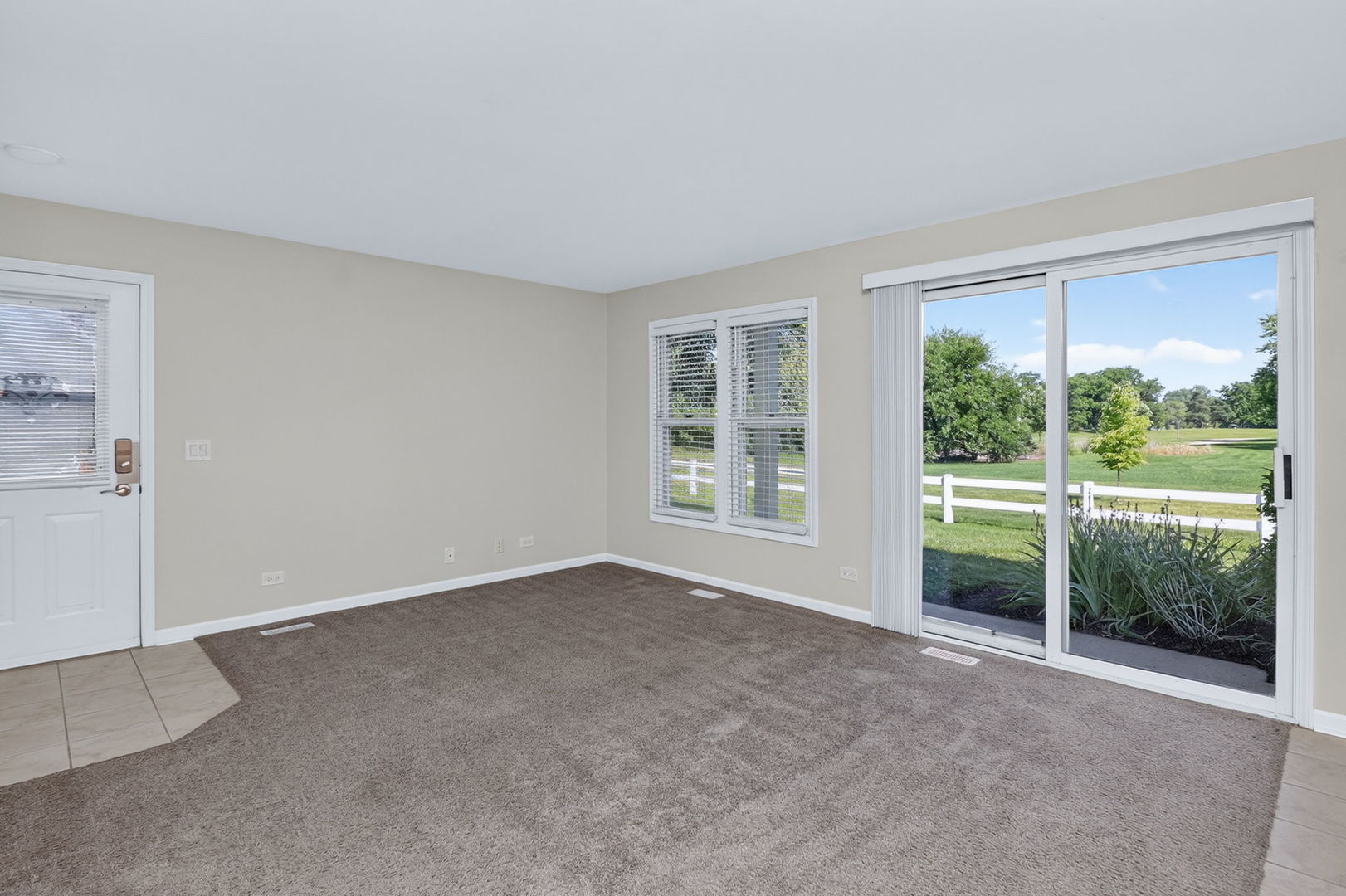 3rd image of 181 Inverness Ct, Elk Grove Village, IL 60007