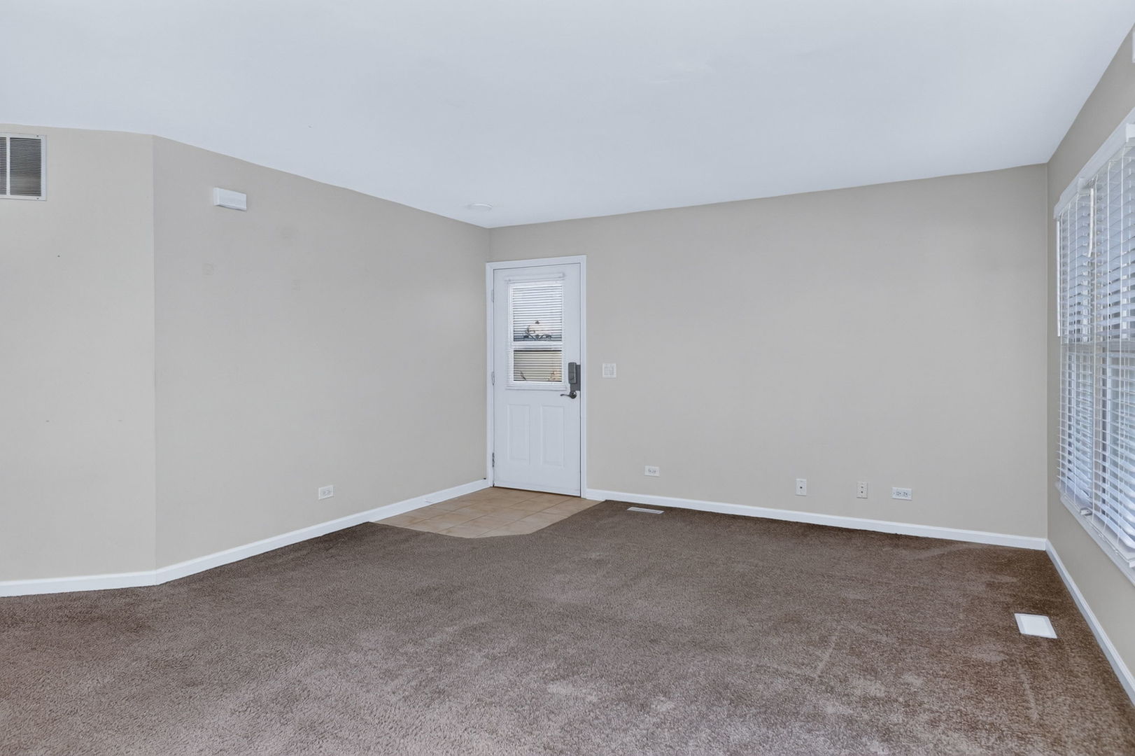 4th image of 181 Inverness Ct, Elk Grove Village, IL 60007
