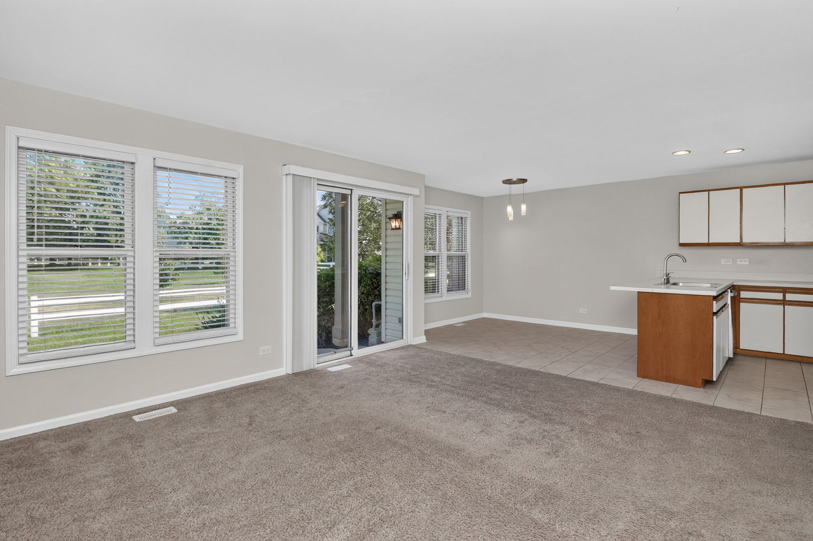 5th image of 181 Inverness Ct, Elk Grove Village, IL 60007