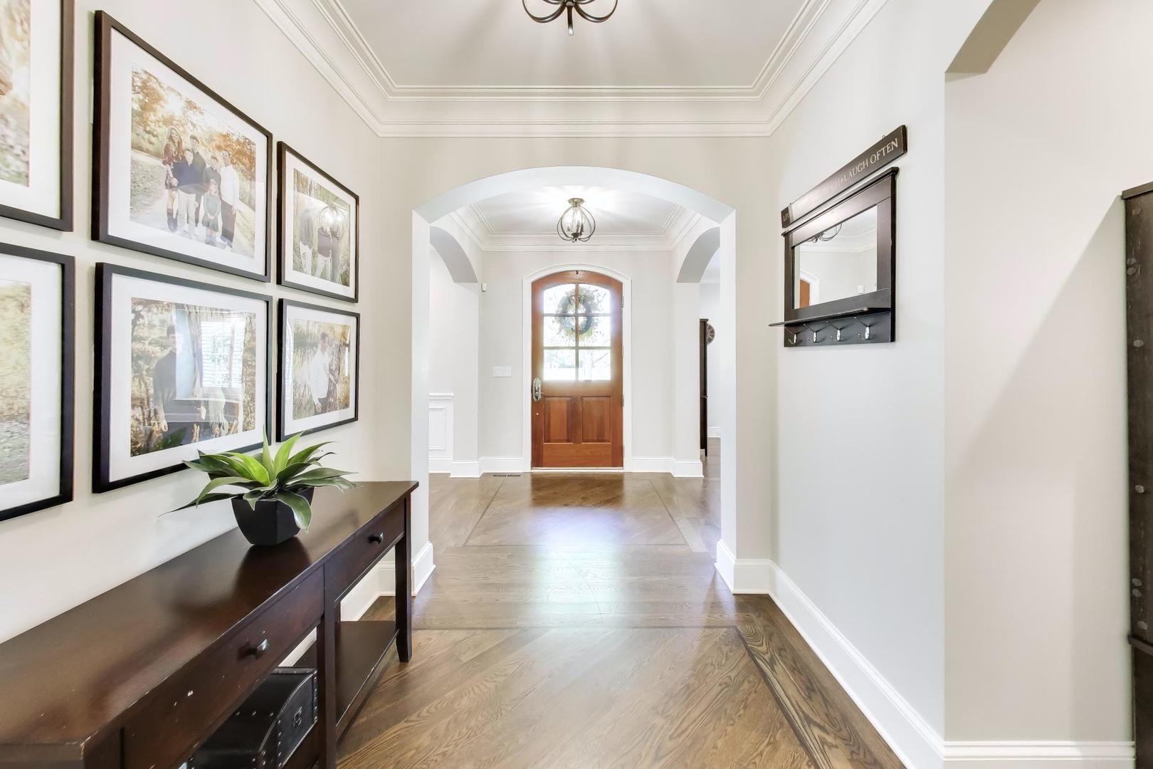 3rd image of 1871 W Salisbury Ln, Lake Forest, IL 60045 | MLS# 12697027