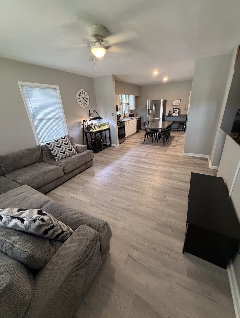 2nd image of 409 E 11th St, Metropolis, IL 62960 | MLS# 12697089