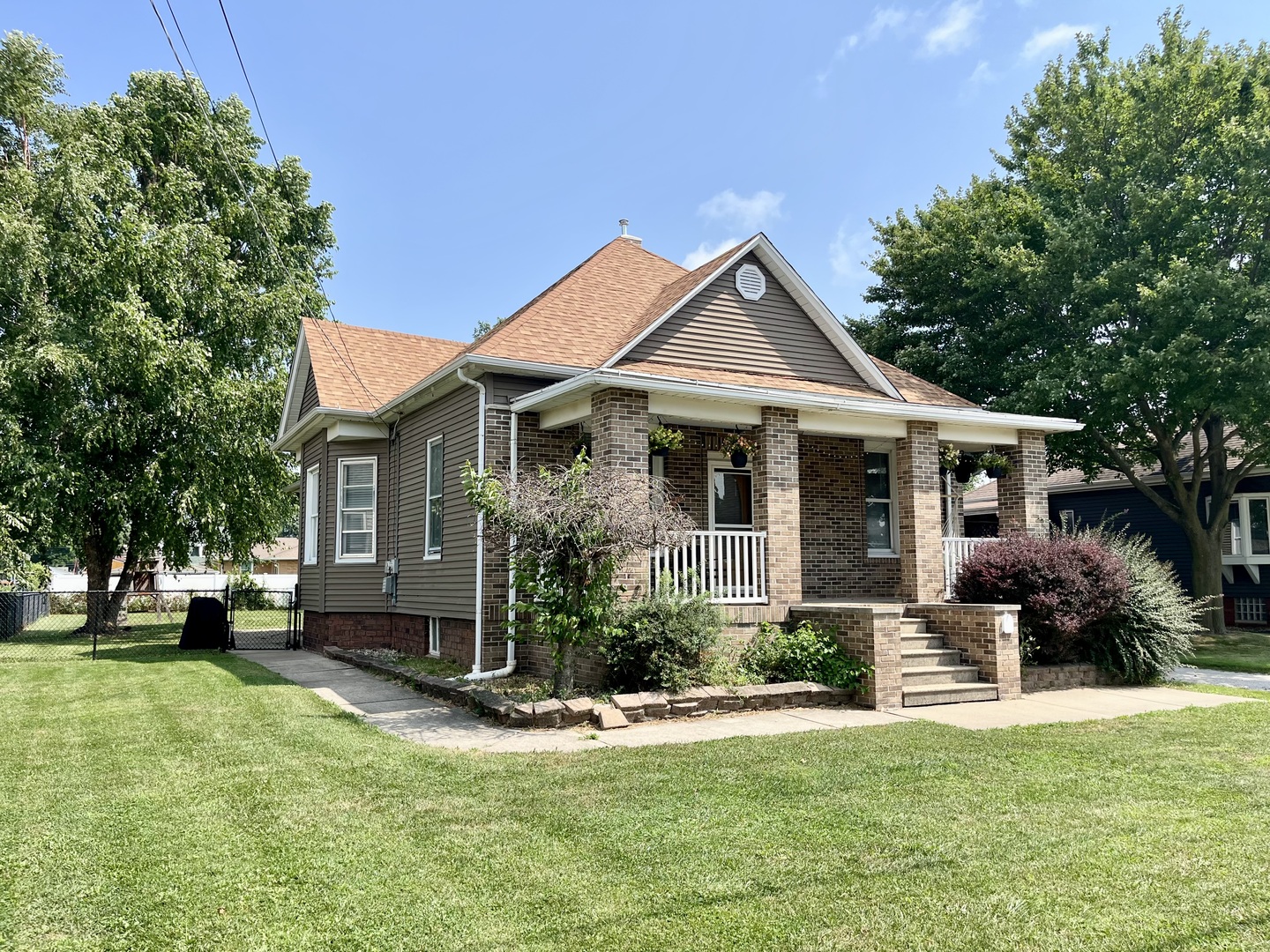 16th image of 1420 E Main St, Streator, IL 61364 | MLS# 12697094