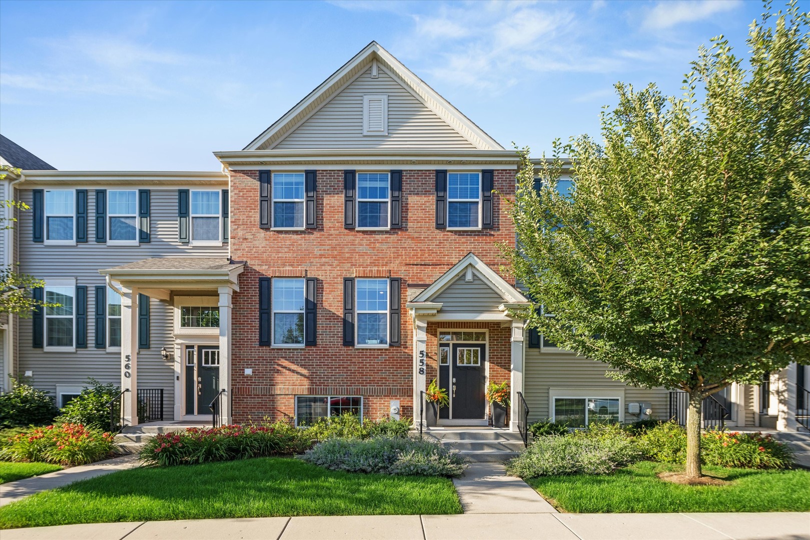 Homes for sale in Crystal Lake, IL | 558 Cimmaron Cir, Crystal Lake, IL 60012 | MLS# 12697150
