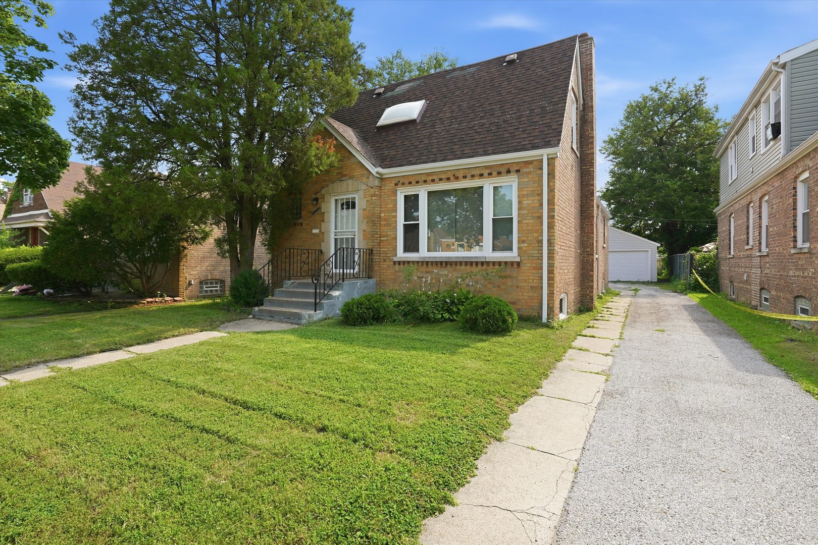 Homes for sale in Chicago, IL | 11343 S Green St, Chicago, IL 60643 | MLS# 12697268
