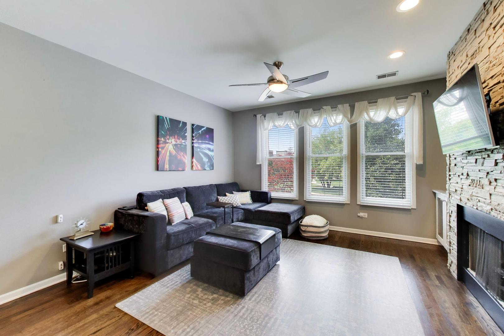 3rd image of 1005 N Kingsbury St, Chicago, IL 60610 | MLS# 12697320