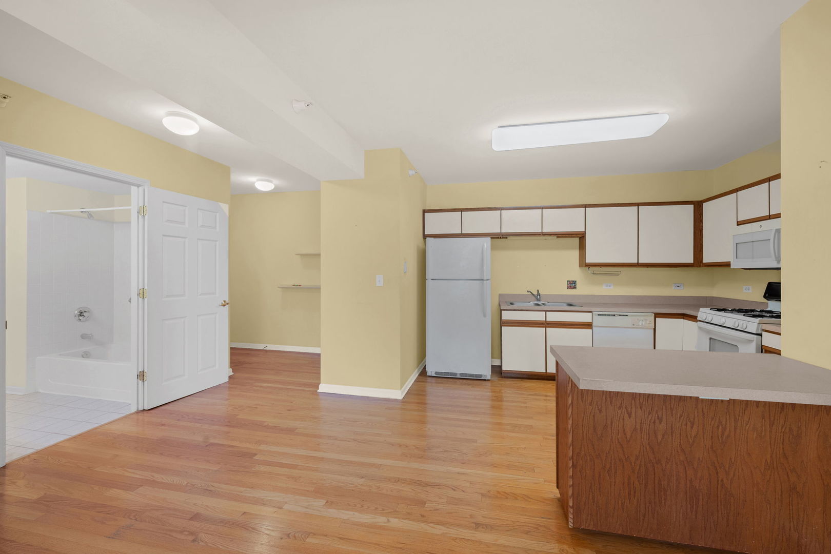 Homes for sale in Highland Park, IL | 891 Central Ave #336, Highland Park, IL 60035 | MLS# 12697341