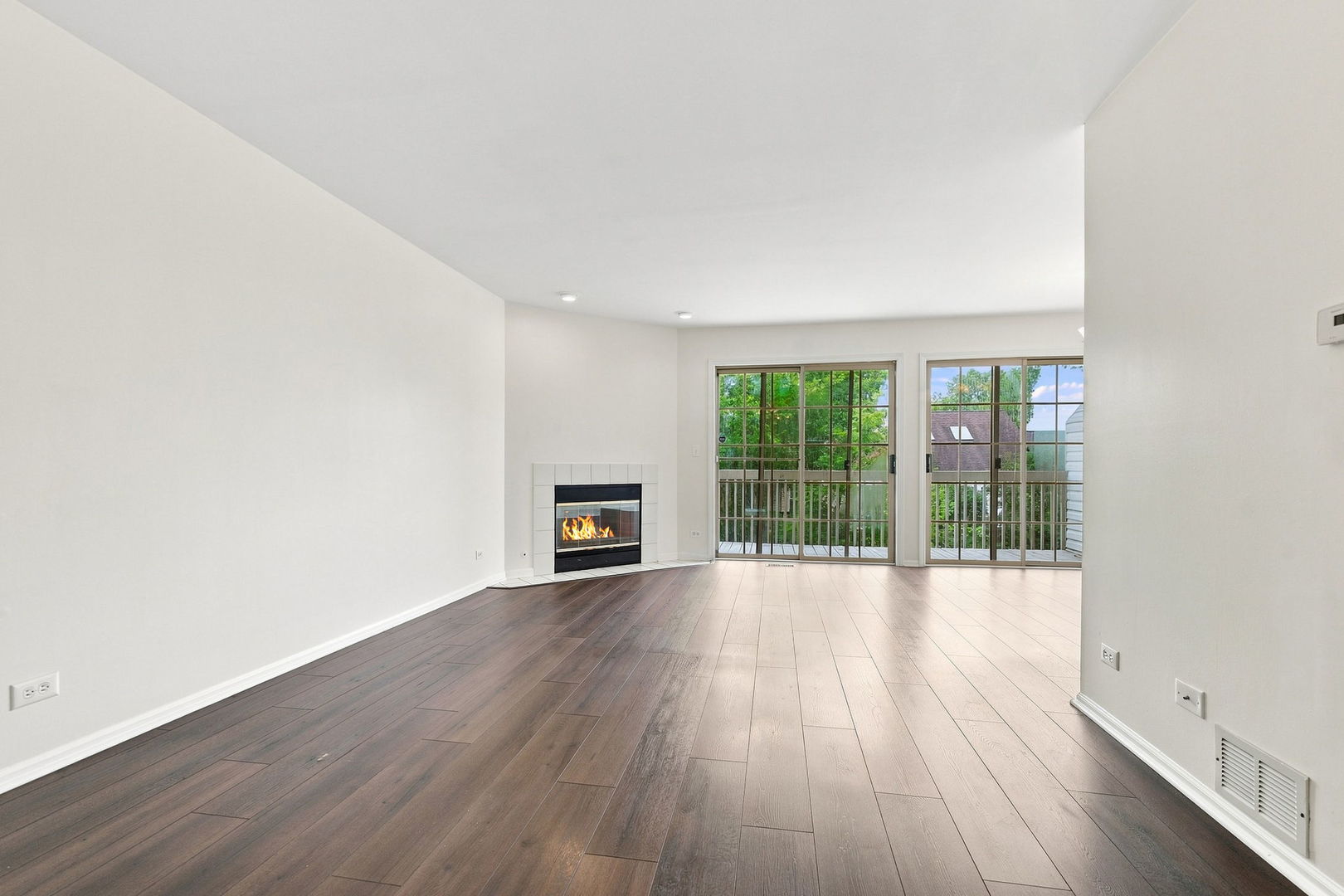 3rd image of 1509 N Saint Marks Pl, Palatine, IL 60067 | MLS# 12697424