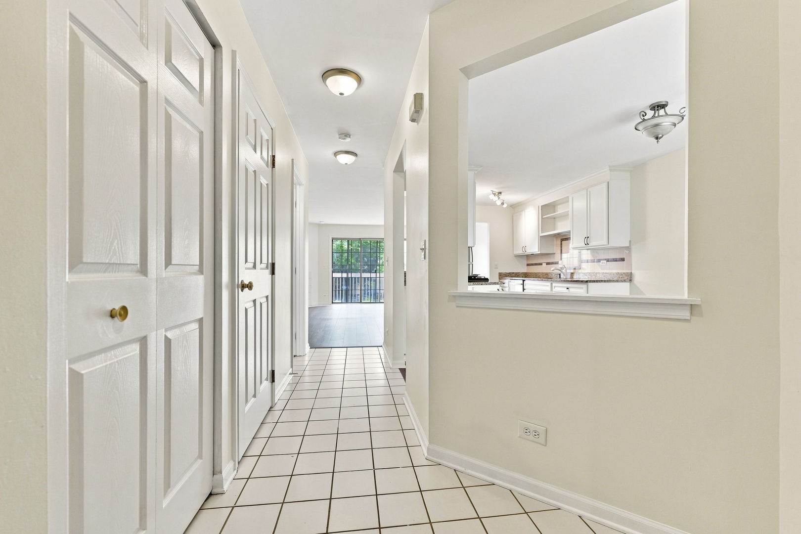 2nd image of 1509 N Saint Marks Pl, Palatine, IL 60067 | MLS# 12697424