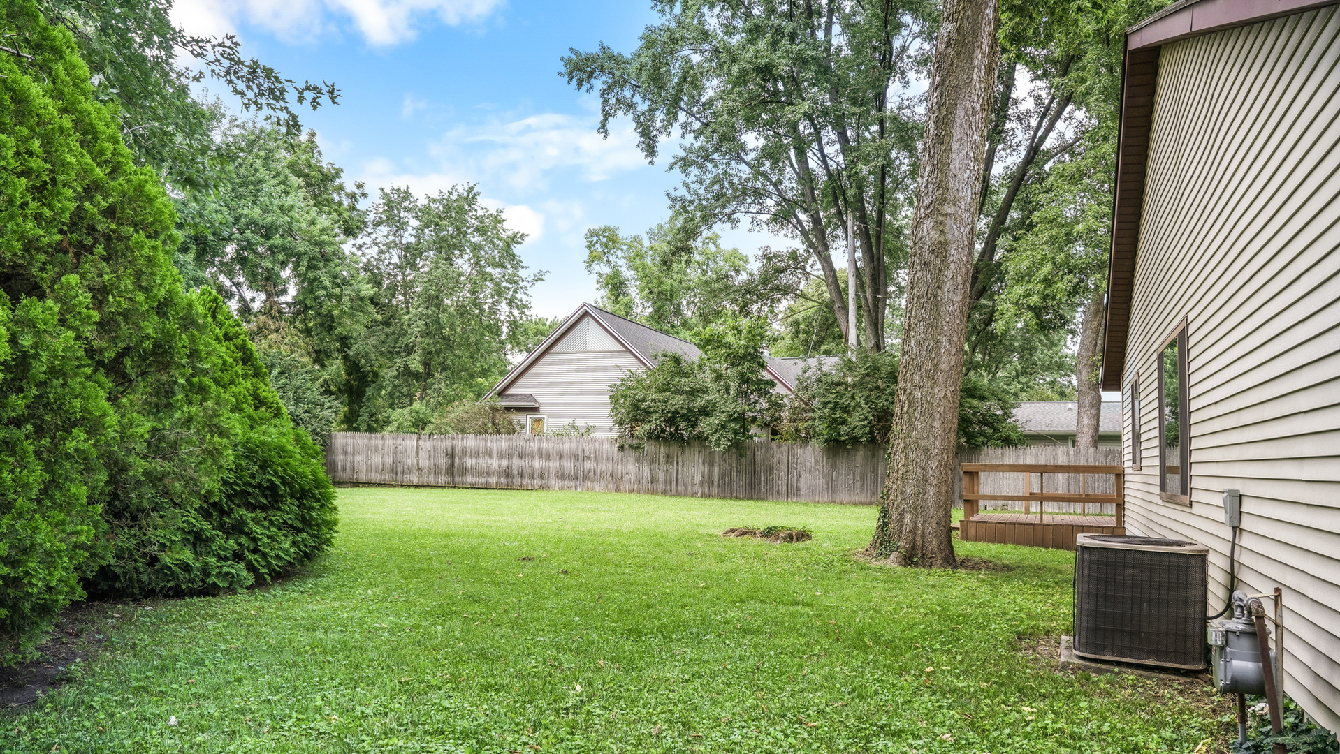 Homes for sale in Urbana, IL | 904 E California Ave, Urbana, IL 61801 | MLS# 12697516