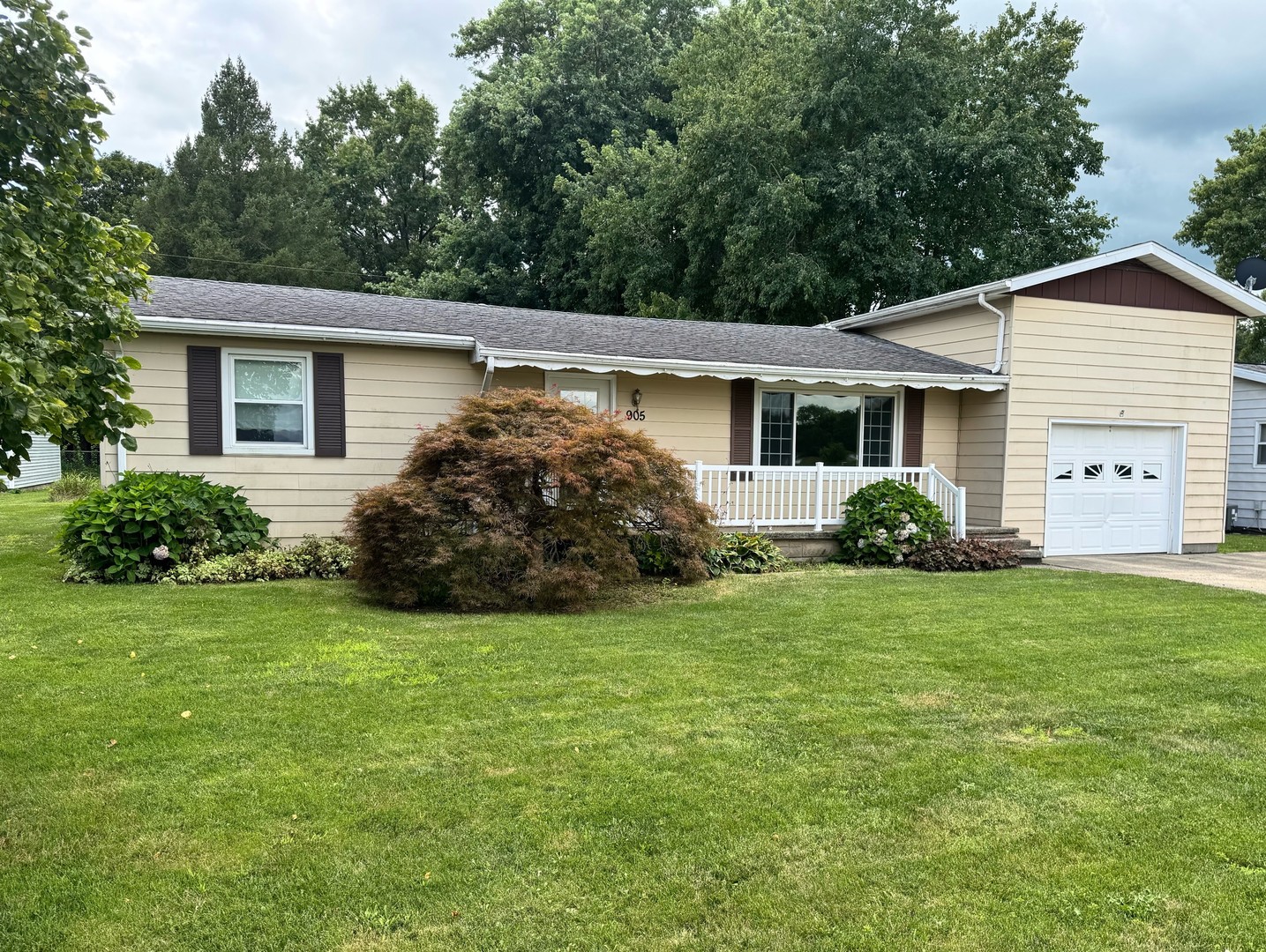 Homes for sale in Villa Grove, IL | 905 E Harrison St, Villa Grove, IL 61956 | MLS# 12697540