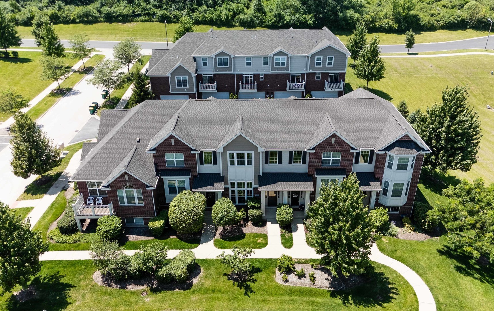 Homes for sale in Lemont, IL | 16745 Brighton Dr, Lemont, IL 60439 | MLS# 12697919