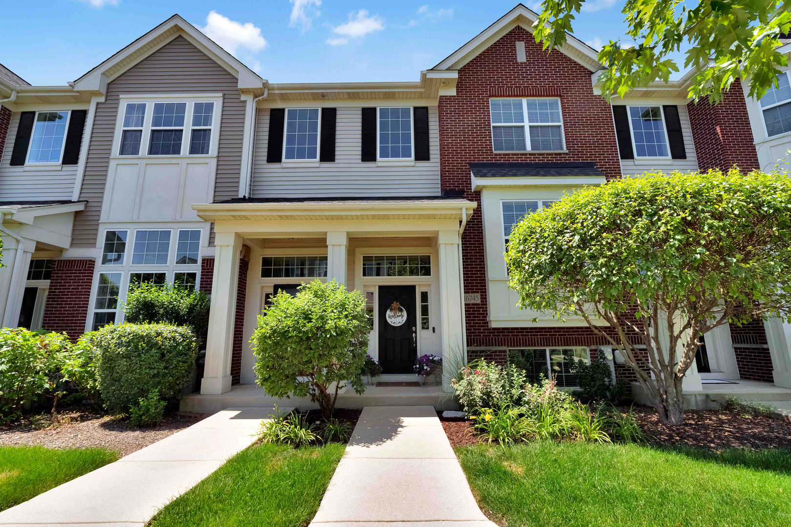 Homes for sale in Lemont, IL | 16745 Brighton Dr, Lemont, IL 60439 | MLS# 12697919