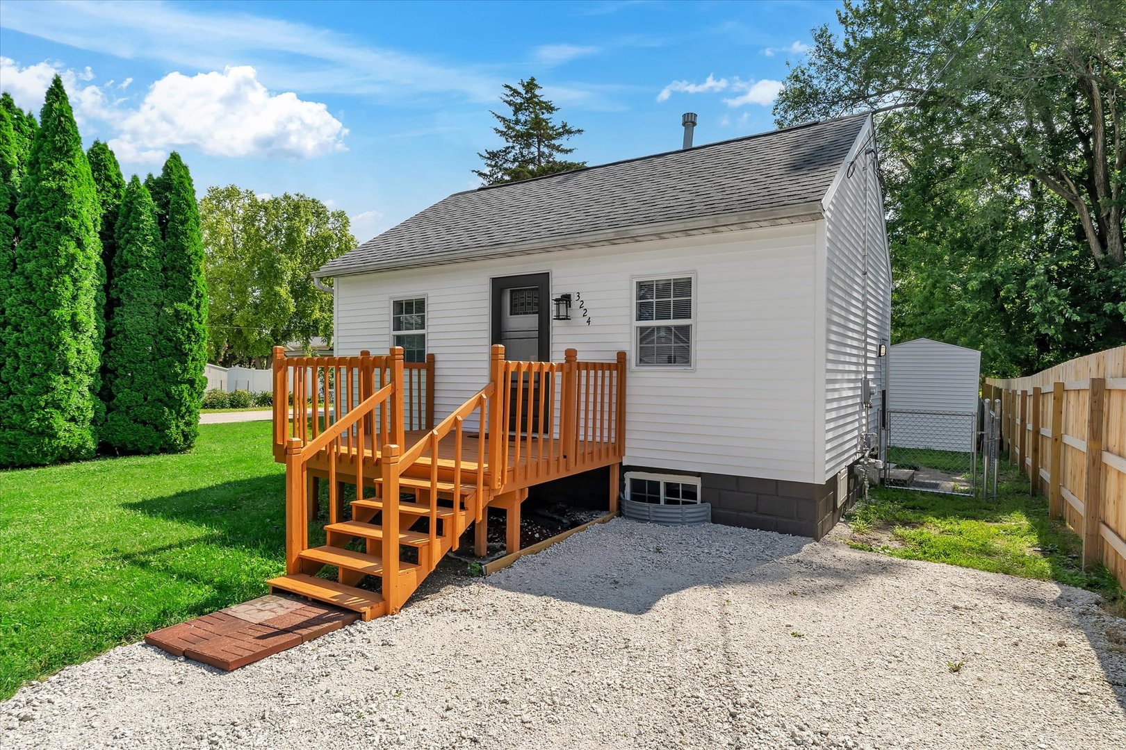 Homes for sale in Moline, IL | 3224 40th St, Moline, IL 61265 | MLS# 12697994