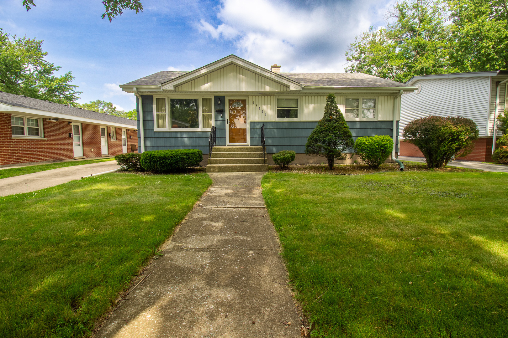 1st image of 18538 Oak Ave, Lansing, IL 60438 | MLS# 12698151