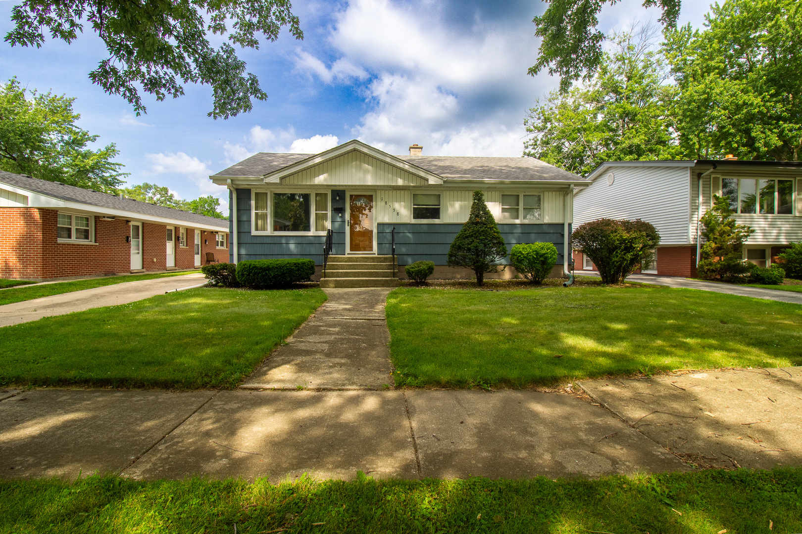 2nd image of 18538 Oak Ave, Lansing, IL 60438 | MLS# 12698151