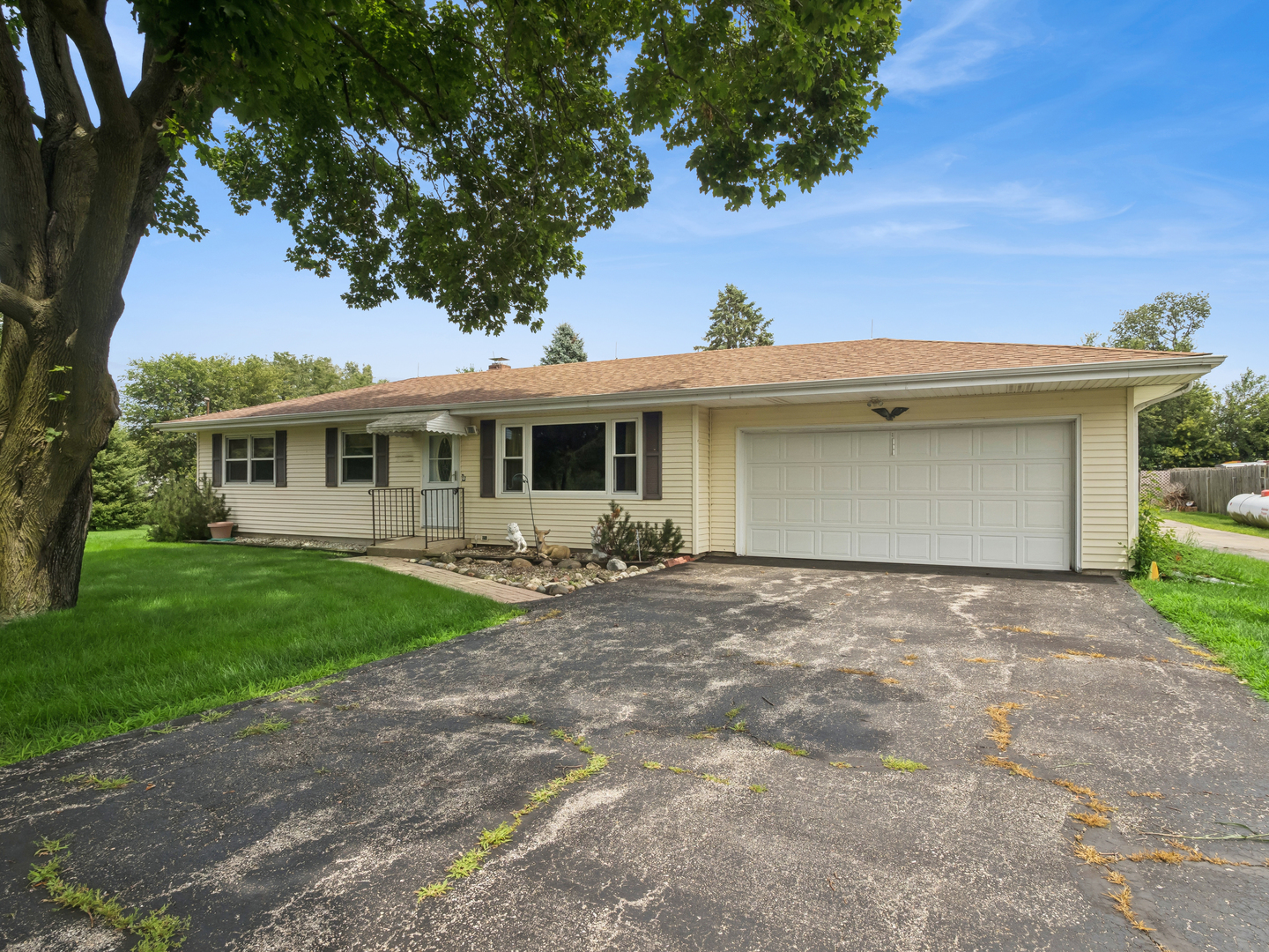 Homes for sale in Hampshire, IL | 12n701 Il Route 47 Route, Hampshire, IL 60140 | MLS# 12698181