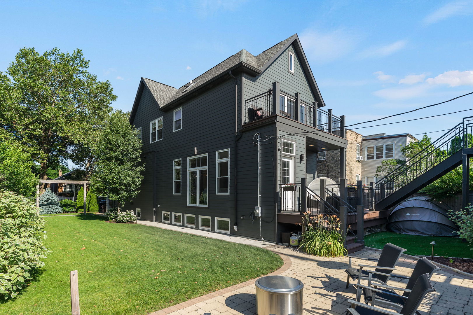 Homes for sale in Chicago, IL | 4037 N Richmond St, Chicago, IL 60618 | MLS# 12698272