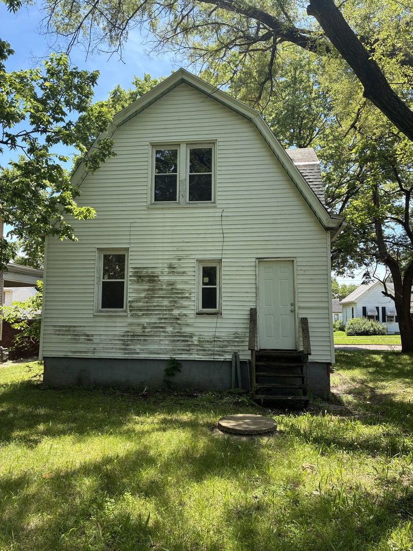1st image of 1025 W Butler St, Peoria, IL 61605 | MLS# 12698300