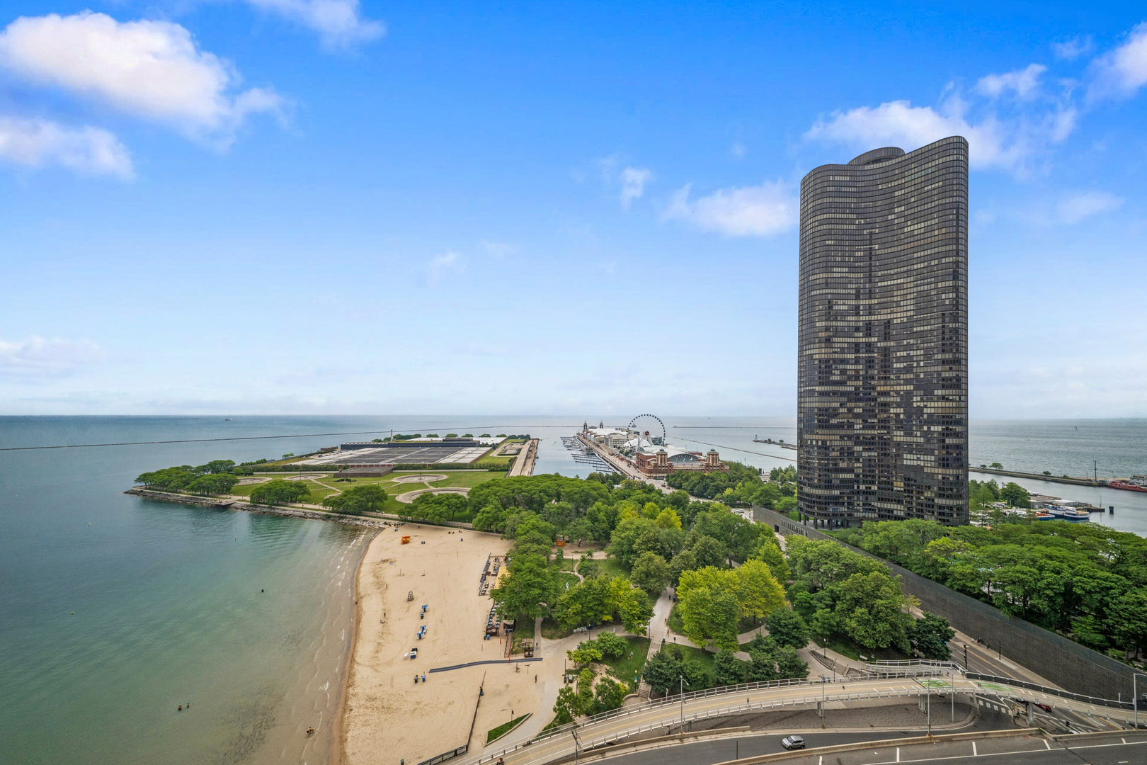 4th image of 600 N Lake Shore Dr #2011, Chicago, IL 60611 | MLS# 12698343