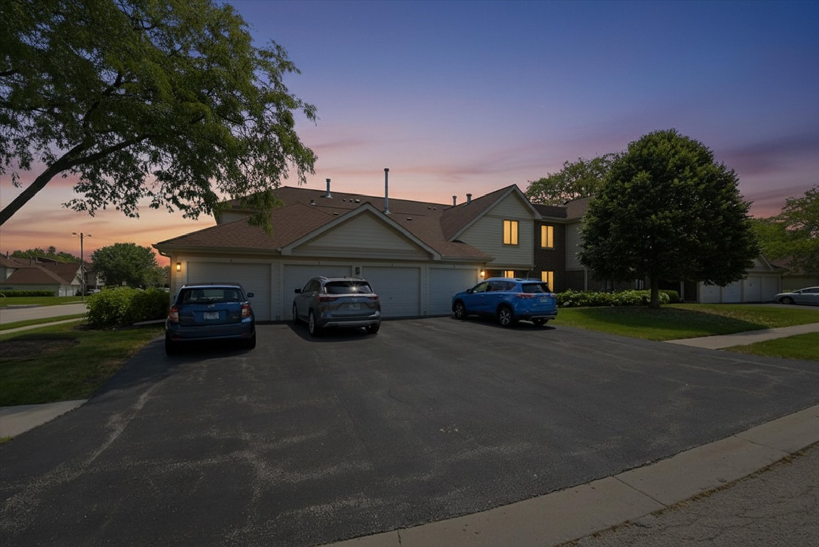 Homes for sale in Palatine, IL | 831 E Carriage Ln #2, Palatine, IL 60074 | MLS# 12698386