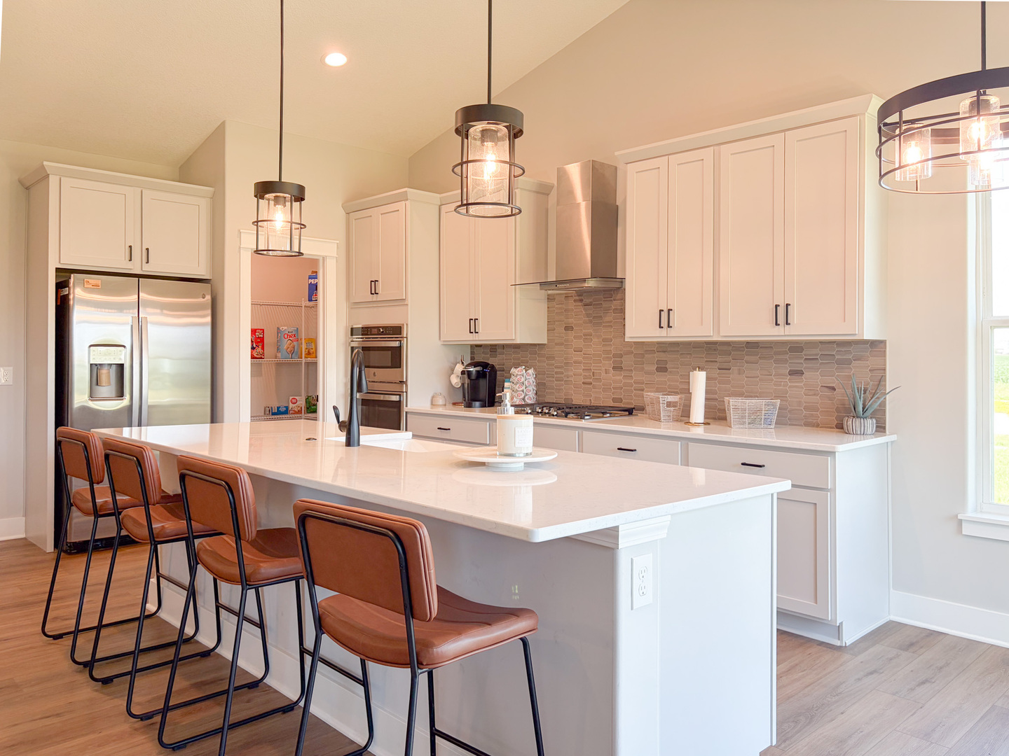 4th image of 1300 Pineridge Dr #1, Oswego, IL 60543 | MLS# 12698508