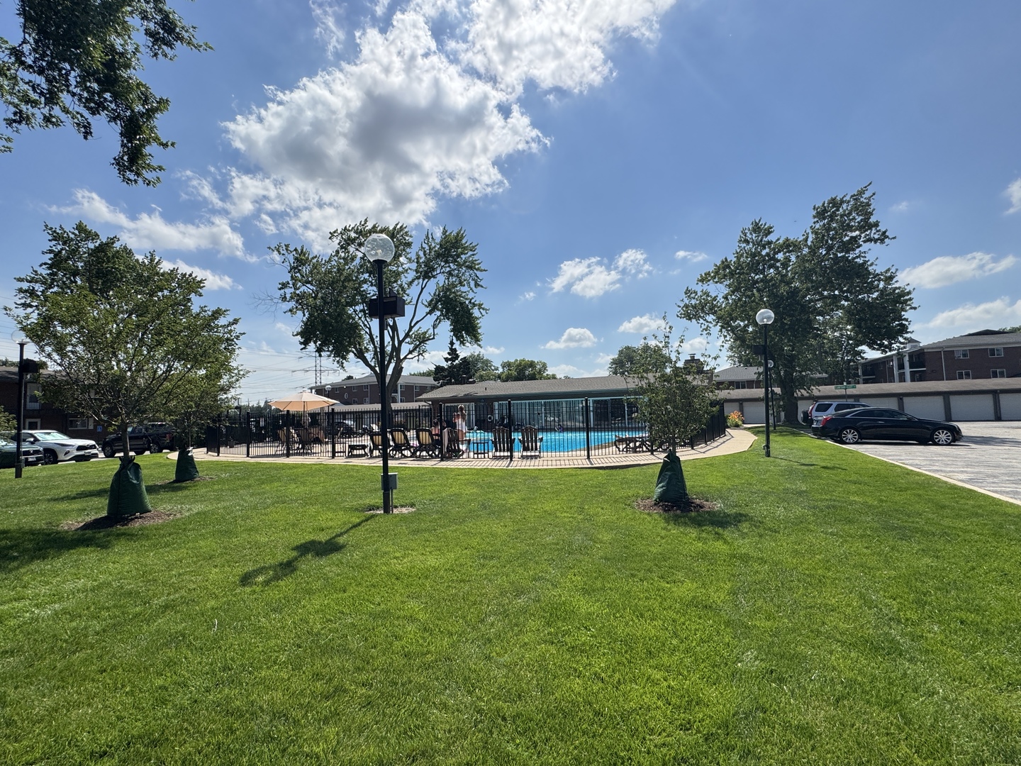 12th image of 1910 W Hatherleigh Ct #2C, Mount Prospect, IL 60056 | MLS# 12698709
