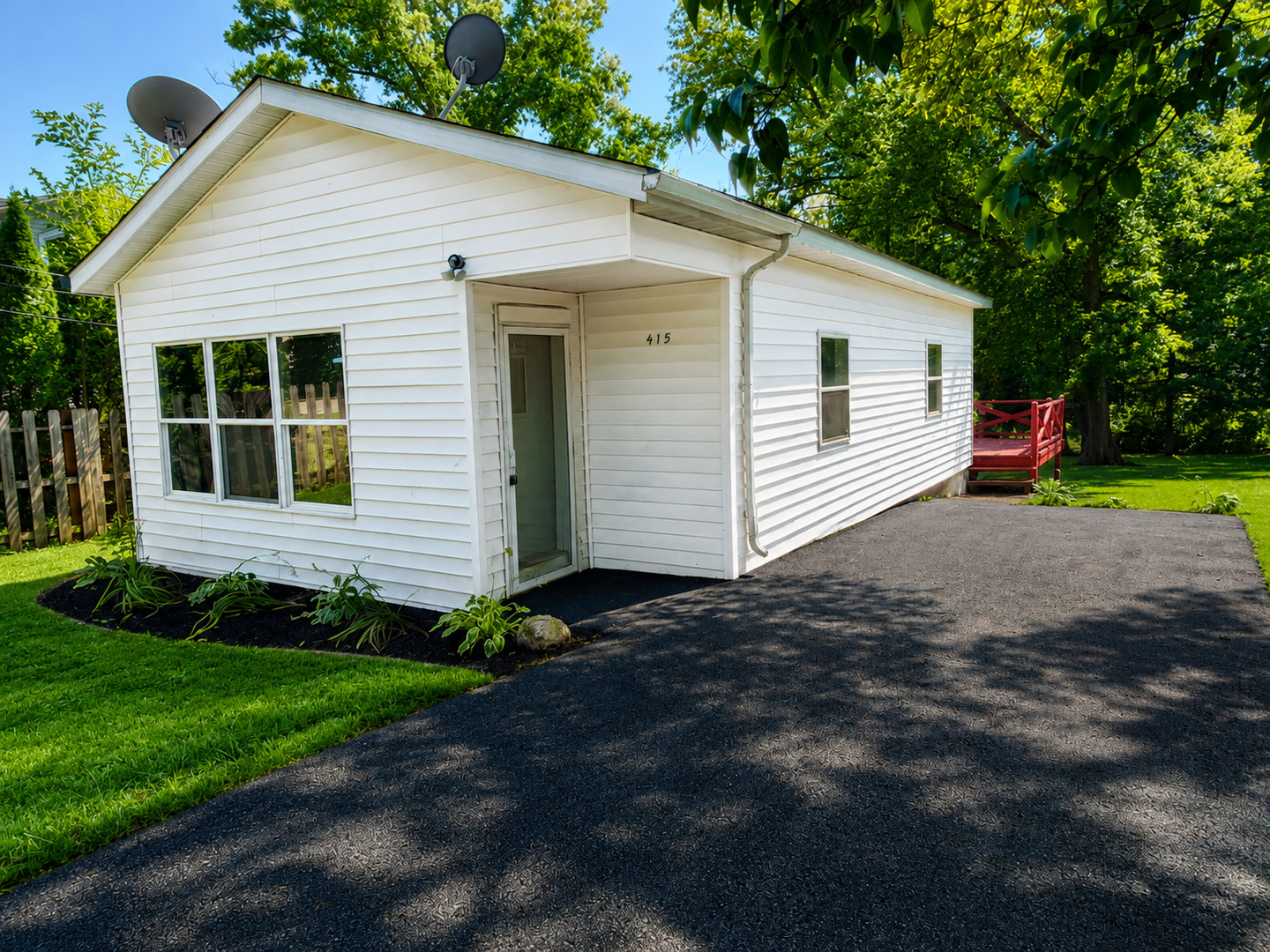Homes for sale in Spring Grove, IL | 6415 N Shore Ave, Spring Grove, IL 60081 | MLS# 12698729