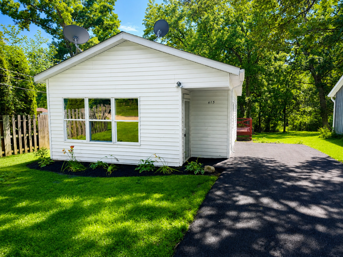 Homes for sale in Spring Grove, IL | 6415 N Shore Ave, Spring Grove, IL 60081 | MLS# 12698729