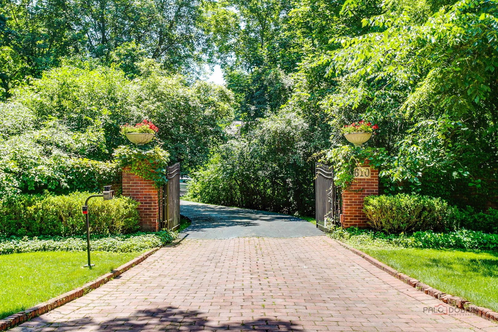 2nd image of 610 S Ridge Rd, Lake Forest, IL 60045 | MLS# 12698765