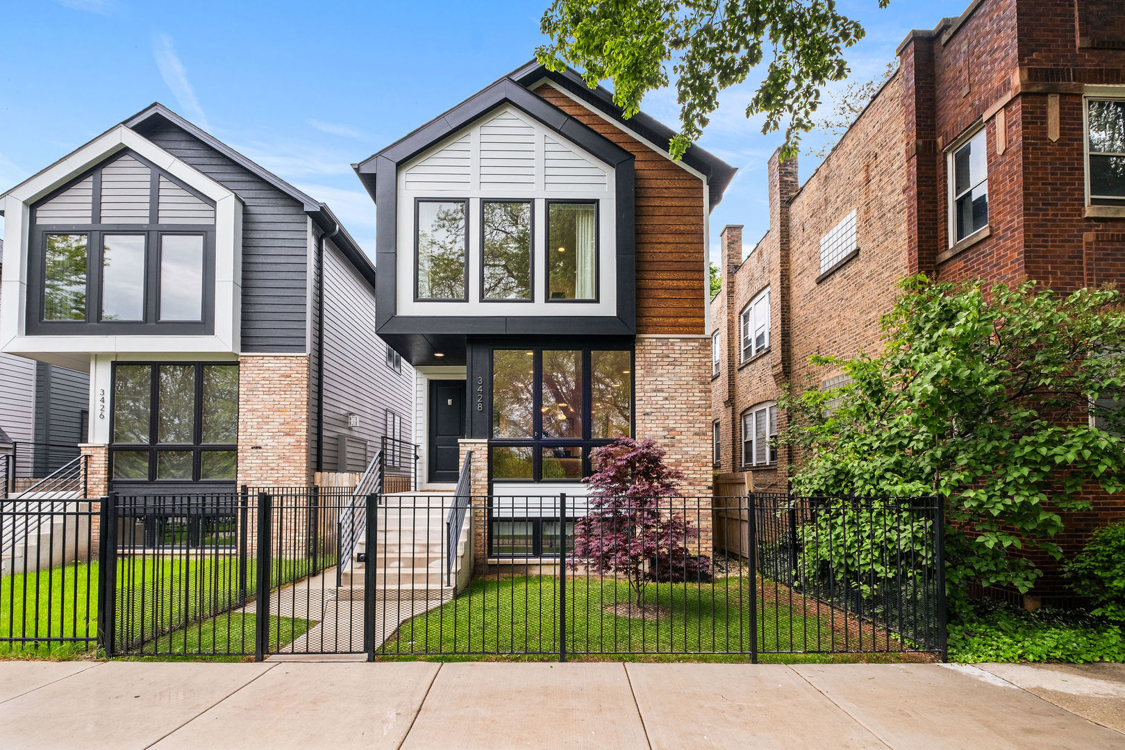 Homes for sale in Chicago, IL | 3428 N Kilbourn Ave, Chicago, IL 60641 | MLS# 12698836