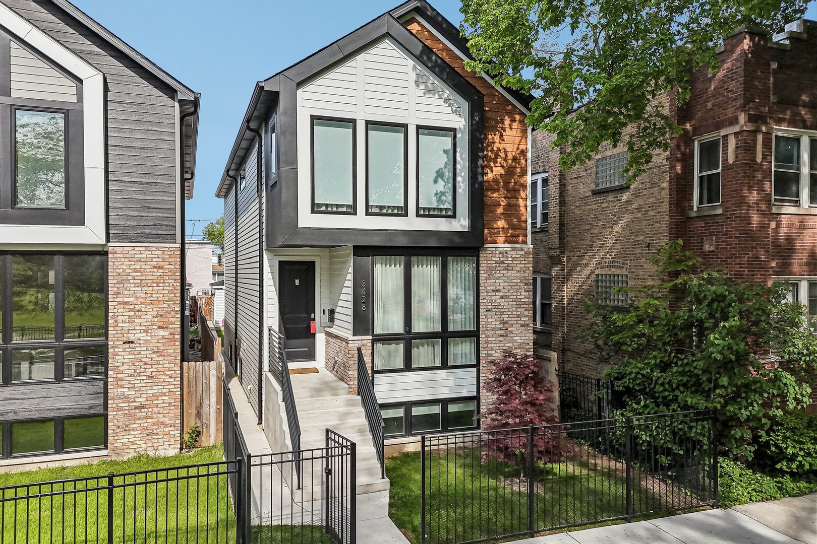 Homes for sale in Chicago, IL | 3428 N Kilbourn Ave, Chicago, IL 60641 | MLS# 12698836