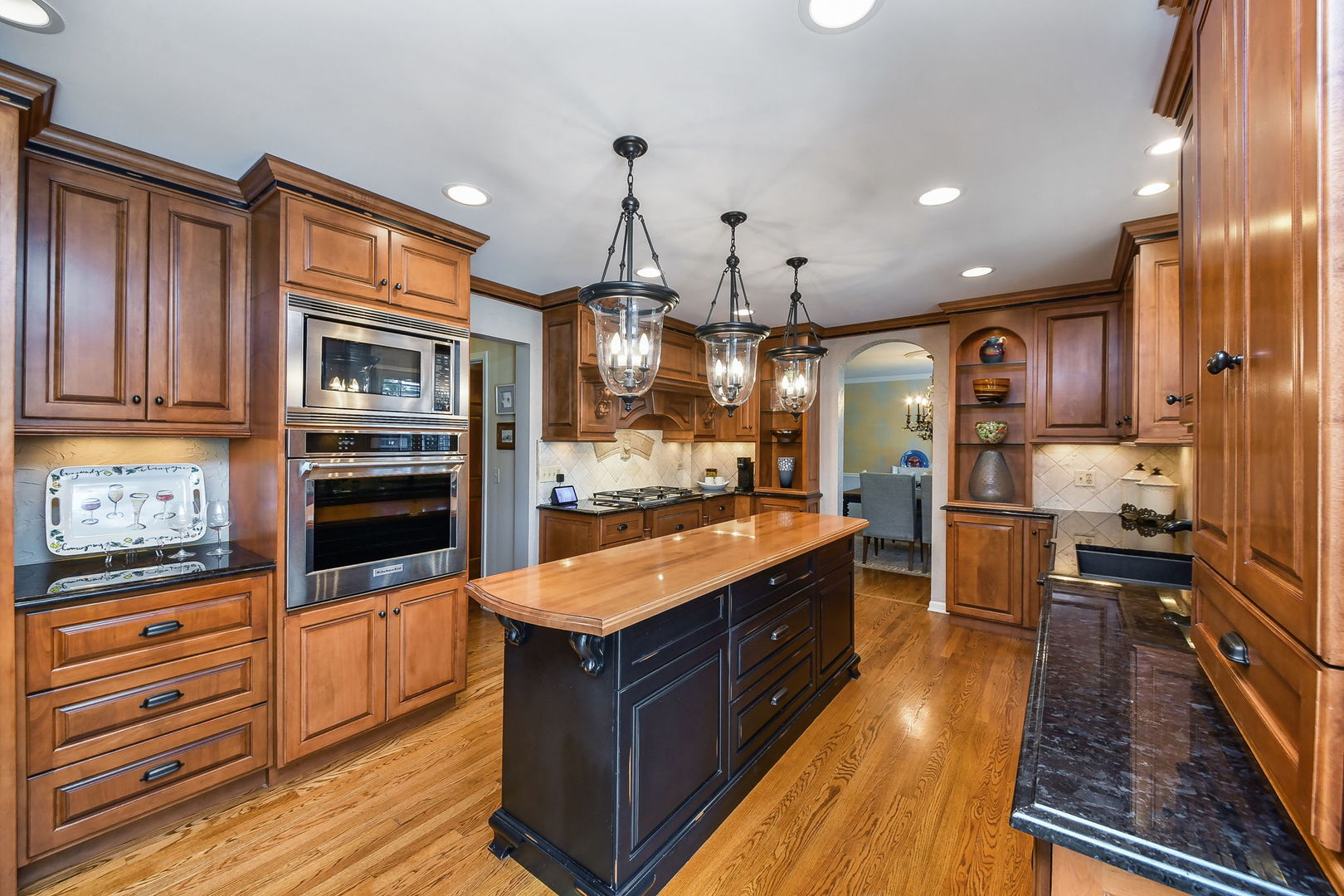 3rd image of 571 Apple River Dr, Naperville, IL 60565 | MLS# 12698853